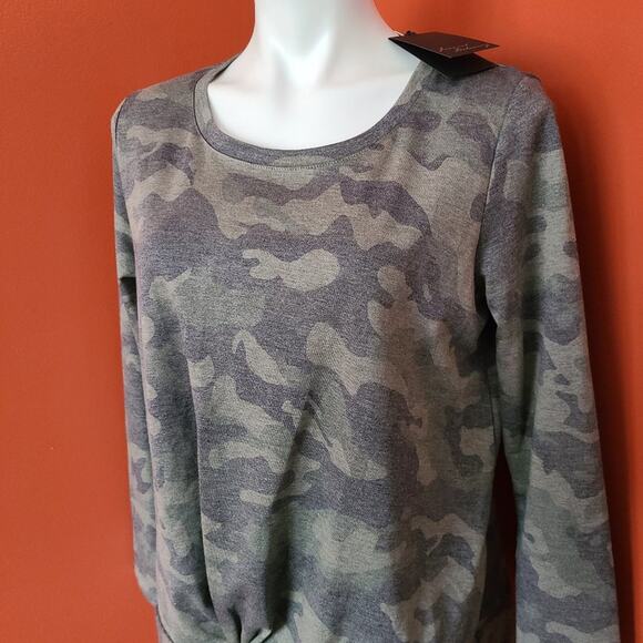 June and Delaney Long Sleeve Top Camo Print - Picture 3 of 6